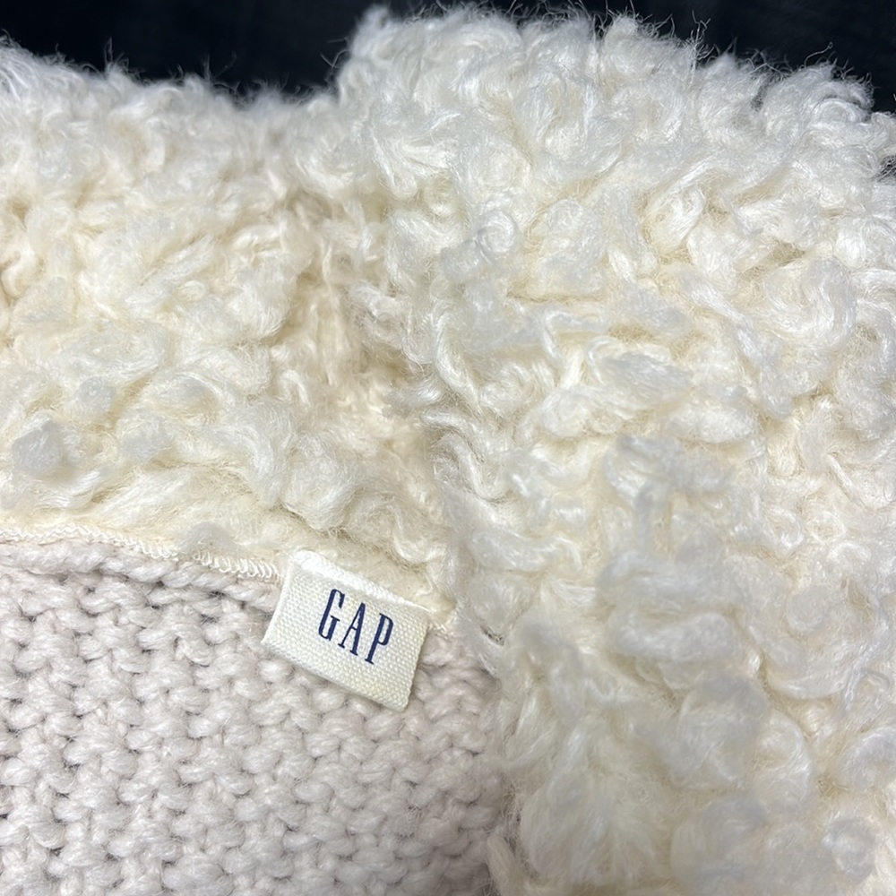 Gap Sweater Vest View 5